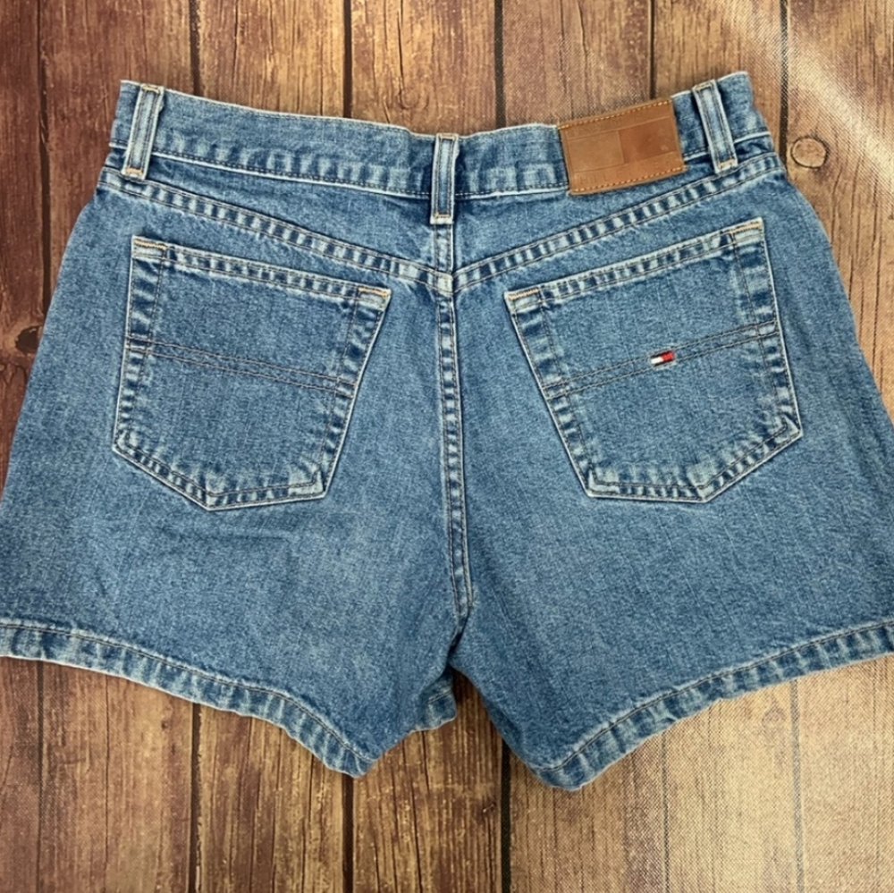 Vintage Shorts Tommy Hilfiger - Picture 2 of 5